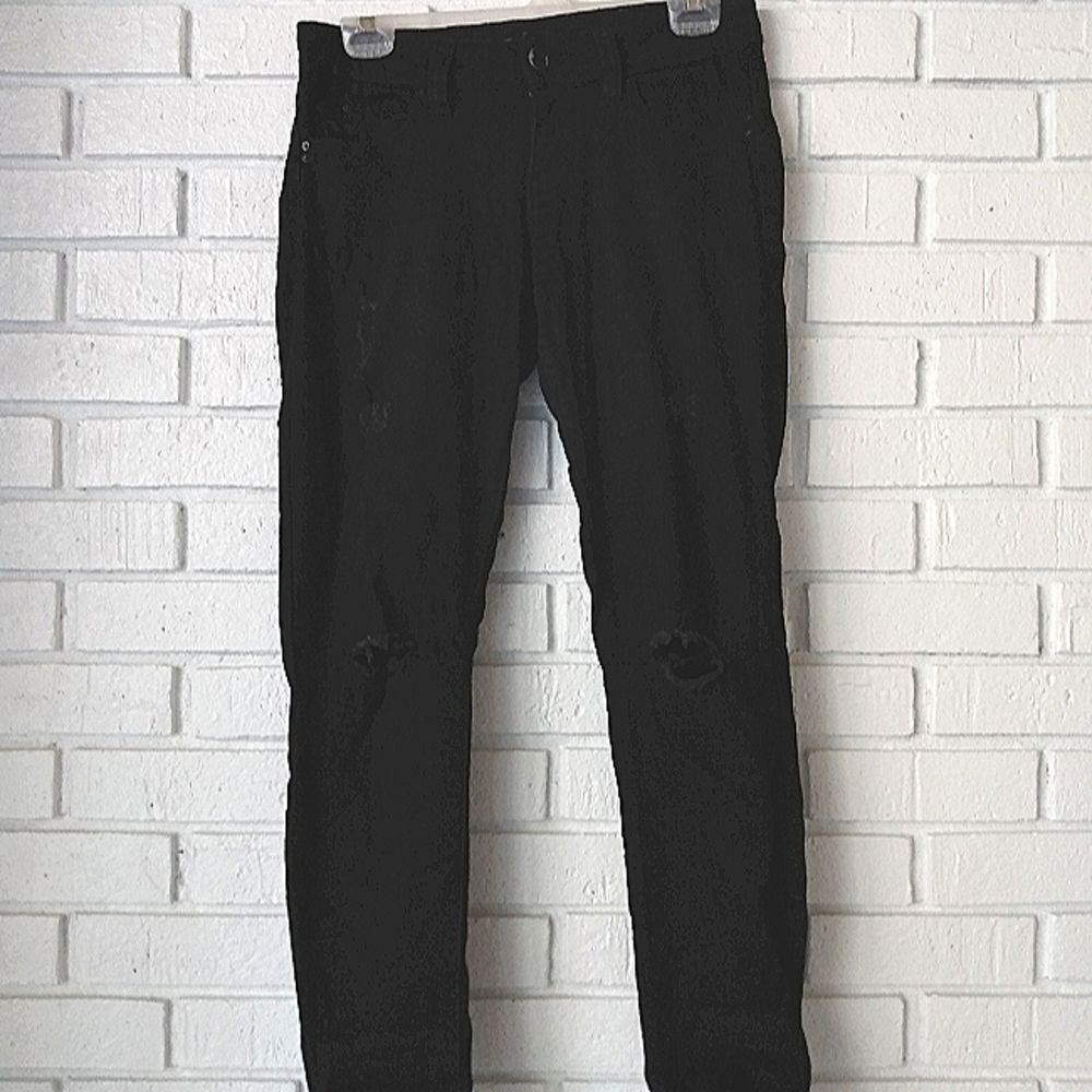 Black YMI Ripped Jeans Women's Size 5(Jr)